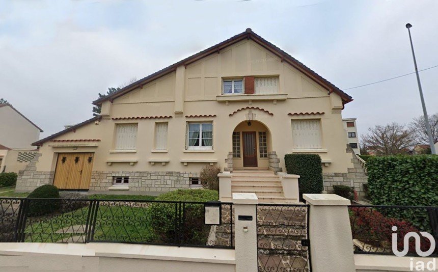 Maison 8 pièces de 185 m² à Eaubonne (95600)