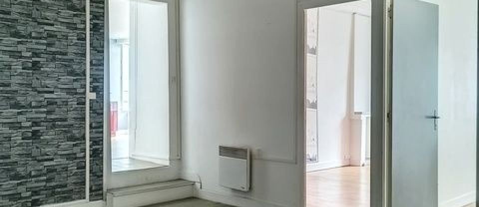 Apartment 5 rooms of 133 m² in Marthon (16380)