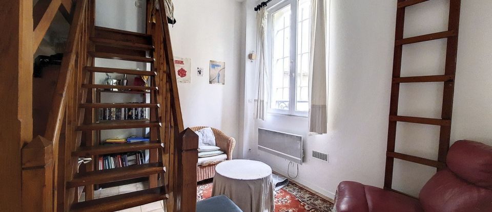 Appartement 1 pièce de 28 m² à Paris (75018)