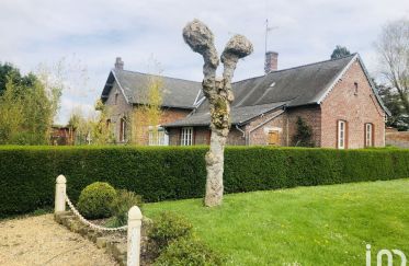 House 6 rooms of 162 m² in Noyon (60400)