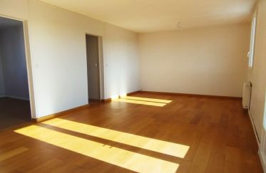 Apartment 4 rooms of 75 m² in Le Mans (72000)