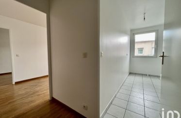 Appartement 2 pièces de 43 m² à Viry-Châtillon (91170)