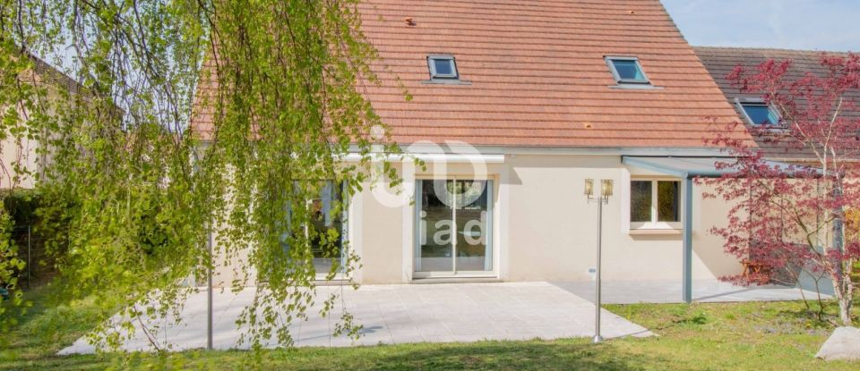 House 7 rooms of 138 m² in Saint-Arnoult-en-Yvelines (78730)