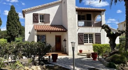 House 8 rooms of 210 m² in Valras-Plage (34350)