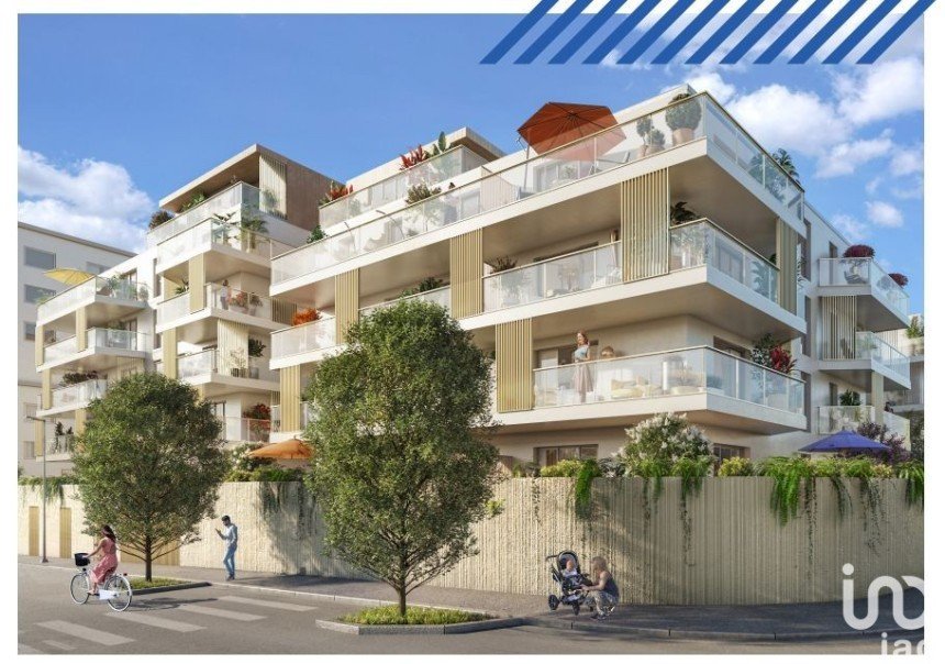 Appartement 6 pièces de 99 m² à Lorient (56100)