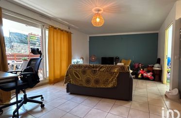 Apartment 3 rooms of 57 m² in Saint-Paul (97460)