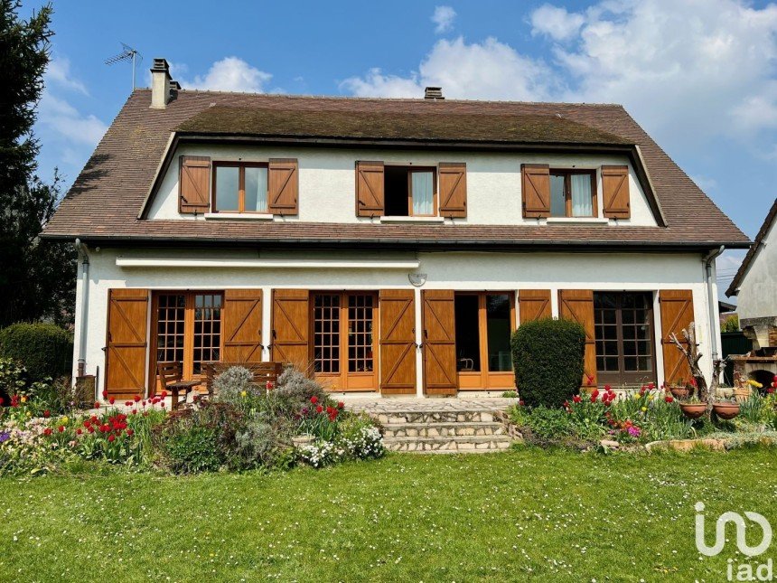 Maison 6 pièces de 168 m² à Villers-sous-Saint-Leu (60340)