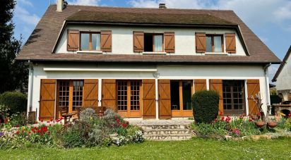 House 6 rooms of 168 m² in Villers-sous-Saint-Leu (60340)