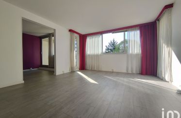 Apartment 5 rooms of 104 m² in Massy (91300)