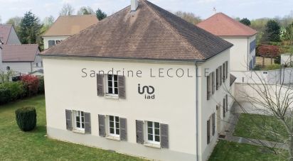 Maison 6 pièces de 223 m² à Bailly-Romainvilliers (77700)