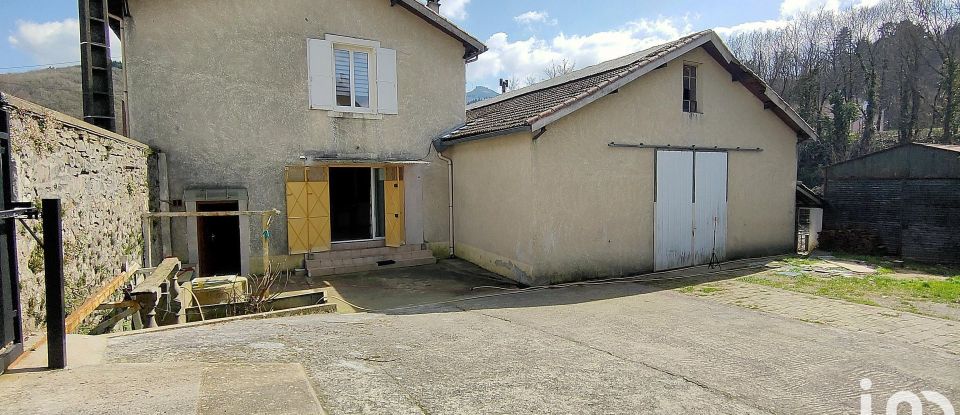 House 9 rooms of 261 m² in Labastide-Rouairoux (81270)