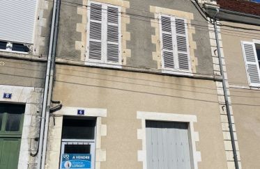Town house 8 rooms of 136 m² in Le Blanc (36300)