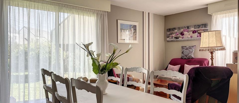 House 5 rooms of 101 m² in Quiberon (56170)