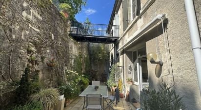 House 9 rooms of 270 m² in Montendre (17130)