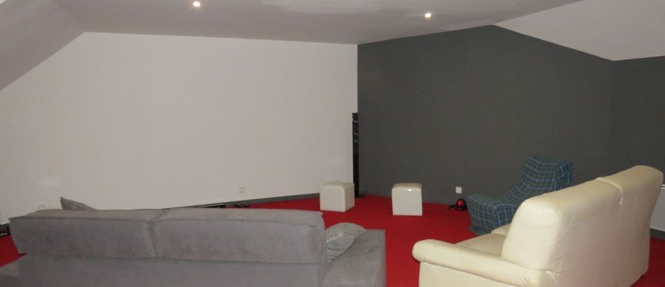 Appartement 9 pièces de 201 m² à Eaux-Bonnes (64440)