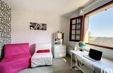 Appartement 2 pièces de 31 m² à Saint-Cyr-l'École (78210)