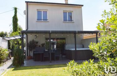 House 5 rooms of 100 m² in Villenave-d'Ornon (33140)