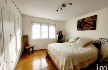 Apartment 3 rooms of 74 m² in Rambouillet (78120)