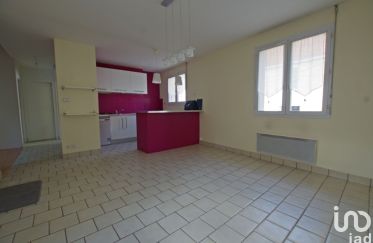 House 3 rooms of 64 m² in Cholet (49300)
