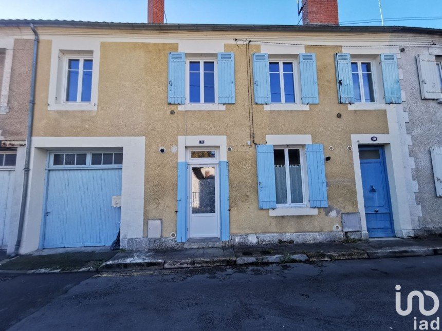 House 5 rooms of 135 m² in Ribérac (24600)