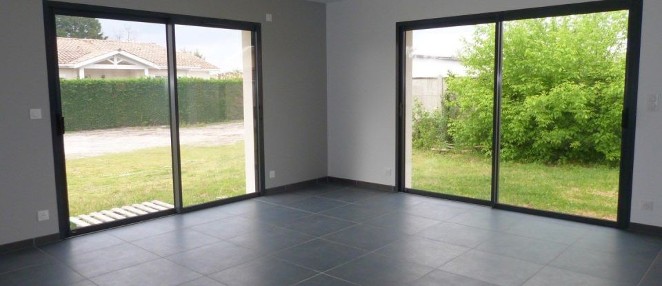 Maison 4 pièces de 94 m² à Audenge (33980)