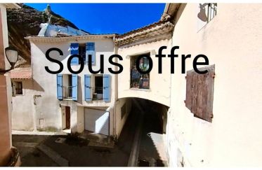 House 5 rooms of 112 m² in Entraigues-sur-la-Sorgue (84320)