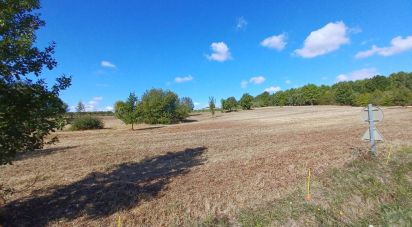 Land of 1,376 m² in Montguyon (17270)