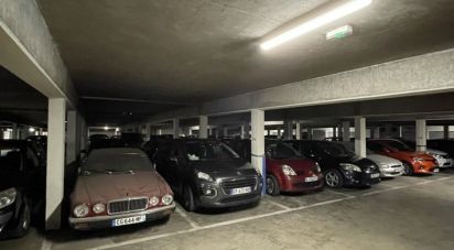 Parking of 3 m² in Saint-Pierre-des-Corps (37700)