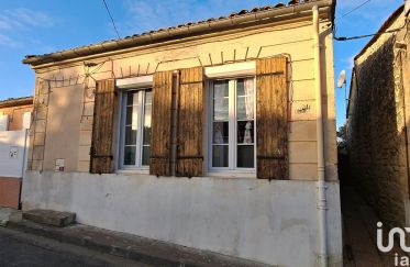 House 3 rooms of 64 m² in Saint-Julien-Beychevelle (33250)
