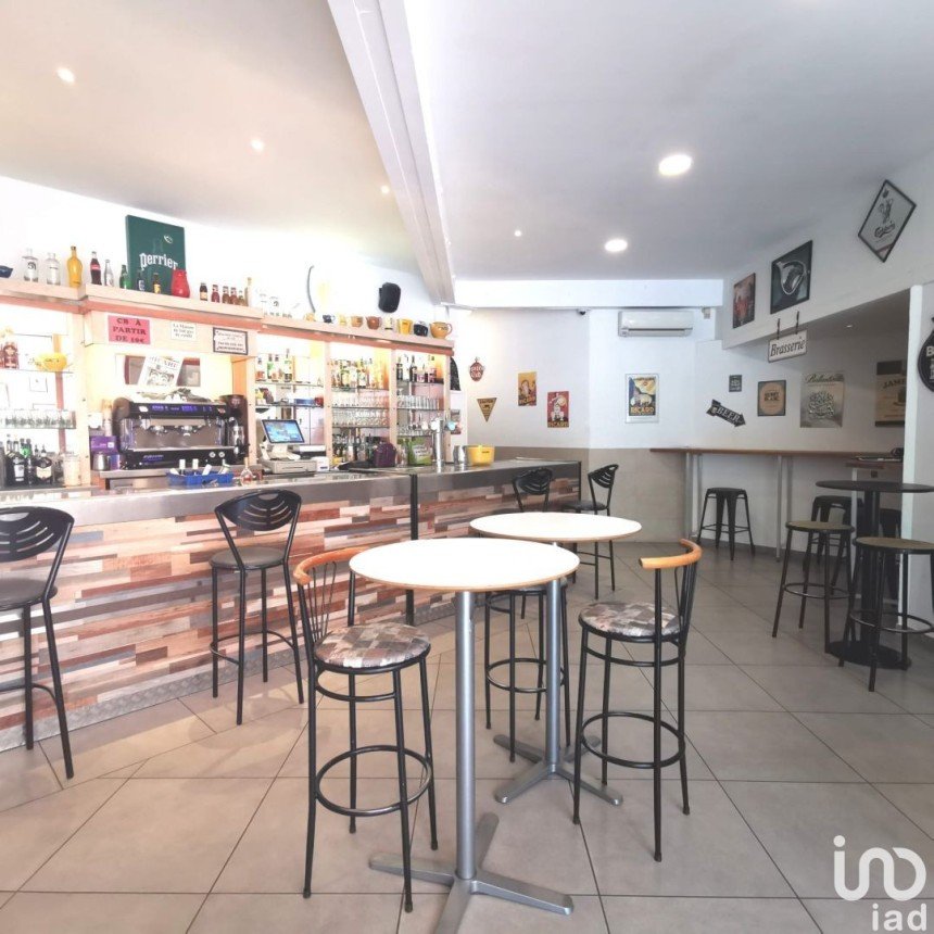 Bar of 204 m² in Nîmes (30900)