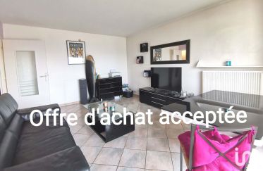 Apartment 3 rooms of 70 m² in Achères (78260)