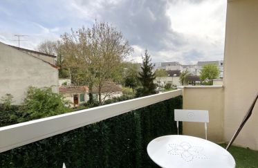 Appartement 4 pièces de 80 m² à Saint-Thibault-des-Vignes (77400)