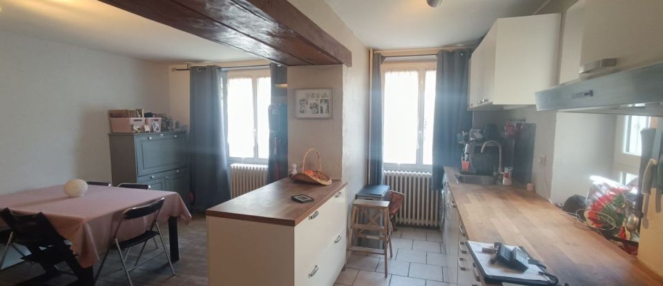 House 3 rooms of 75 m² in Villedieu-sur-Indre (36320)