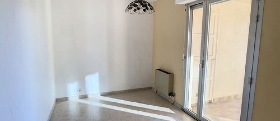 Apartment 2 rooms of 39 m² in Nîmes (30900)