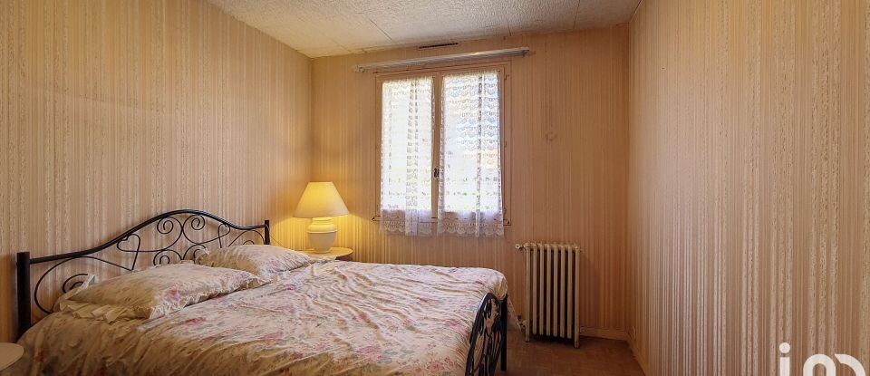 House 5 rooms of 115 m² in Saint-Aubin-de-Médoc (33160)
