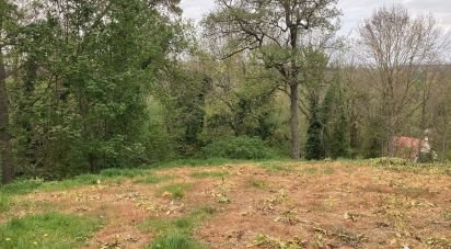 Land of 928 m² in Chessy (77700)