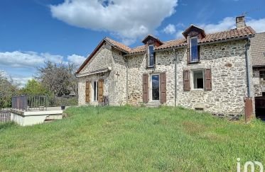 House 4 rooms of 90 m² in Marcolès (15220)
