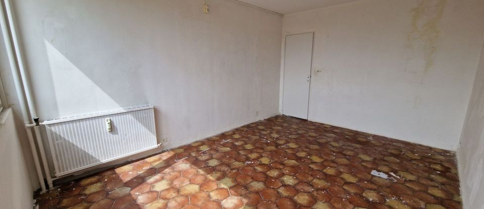 Apartment 5 rooms of 79 m² in Troyes (10000)