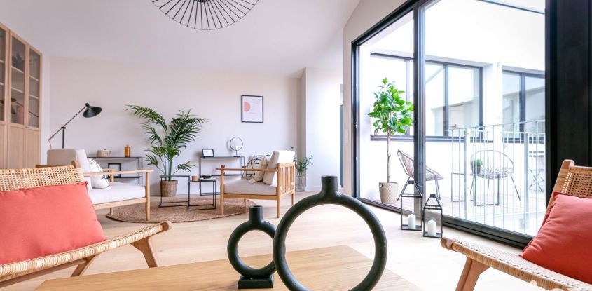 Appartement 6 pièces de 151 m² à Bordeaux (33000)