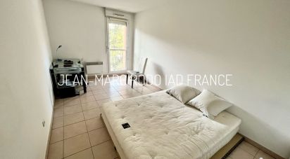 Apartment 3 rooms of 74 m² in Toulon (83200)