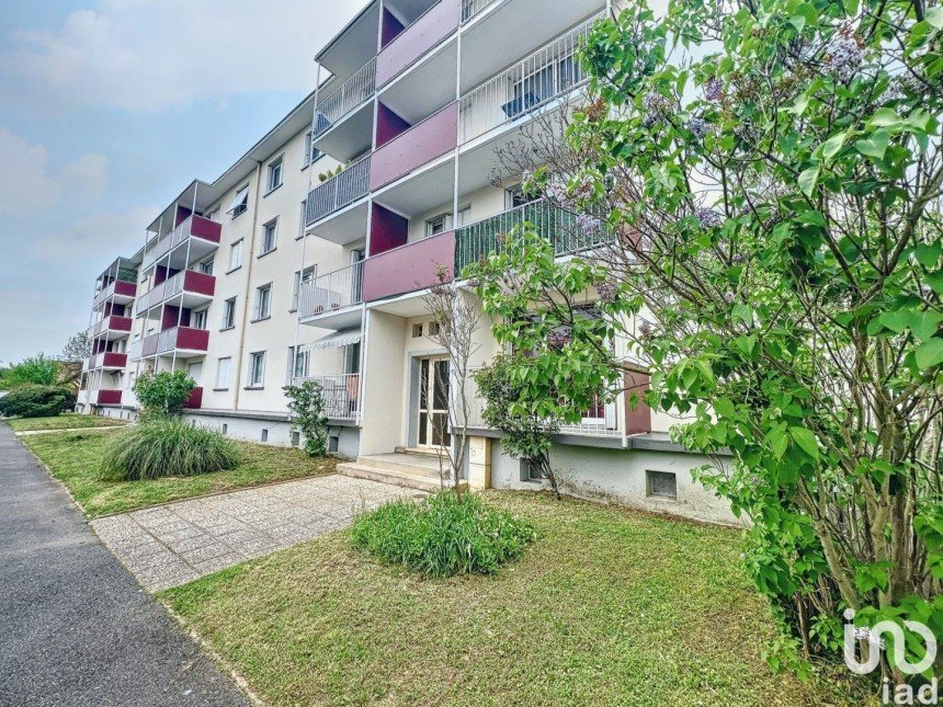 Apartment 3 rooms of 64 m² in Saint-Fargeau-Ponthierry (77310)