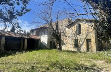 House 4 rooms of 100 m² in Salon-de-Provence (13300)