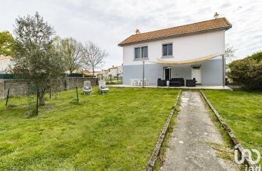 House 5 rooms of 90 m² in Les Brouzils (85260)