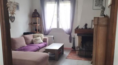 House 3 rooms of 98 m² in AUNEAU (28700)