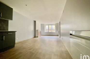 Appartement 3 pièces de 82 m² à Charleville-Mézières (08000)