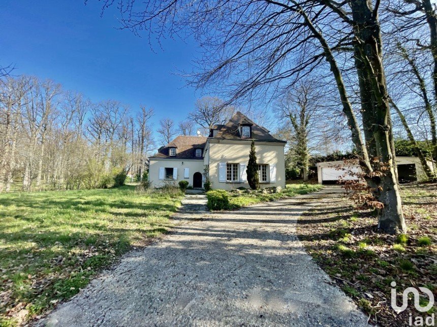 House 10 rooms of 280 m² in Neauphle-le-Château (78640)