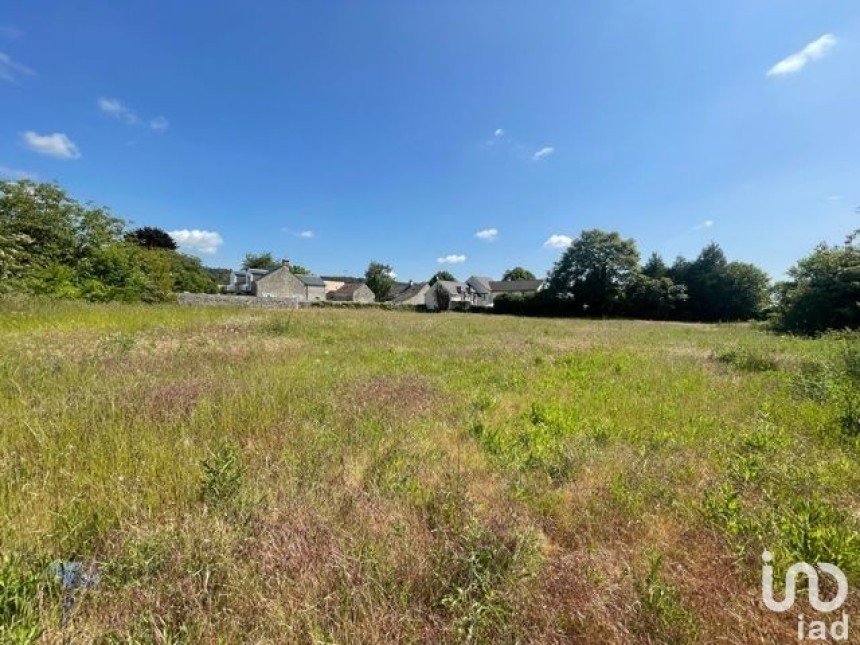 Land of 828 m² in Bouville (91880)