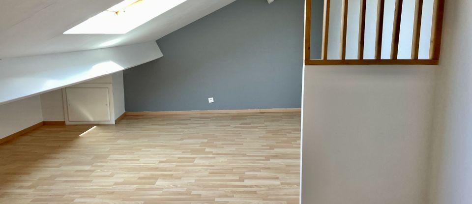 Appartement 5 pièces de 93 m² à Couëron (44220)