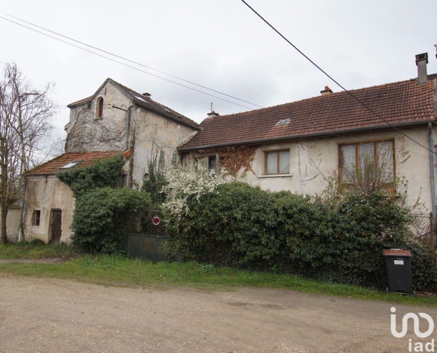 House 5 rooms of 94 m² in Isles-lès-Villenoy (77450)