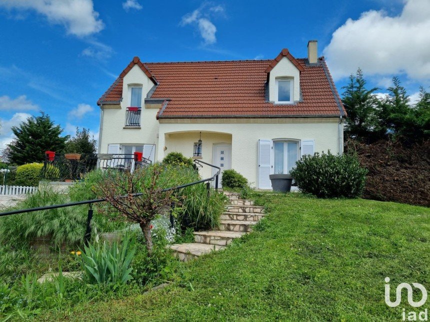 House 6 rooms of 116 m² in PERIGNY-SUR-YERRES (94520)
